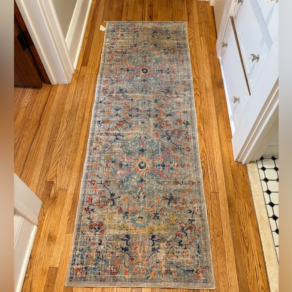 Vintage Style Runner Rug with Floral Pattern